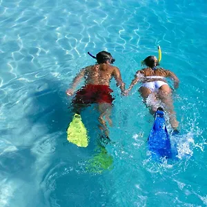 Resort Windsong On The Reef, Grace Bay